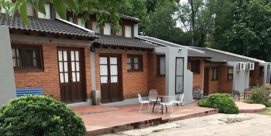 Cabanas Bosques Del Centro Mina Clavero Exterior foto
