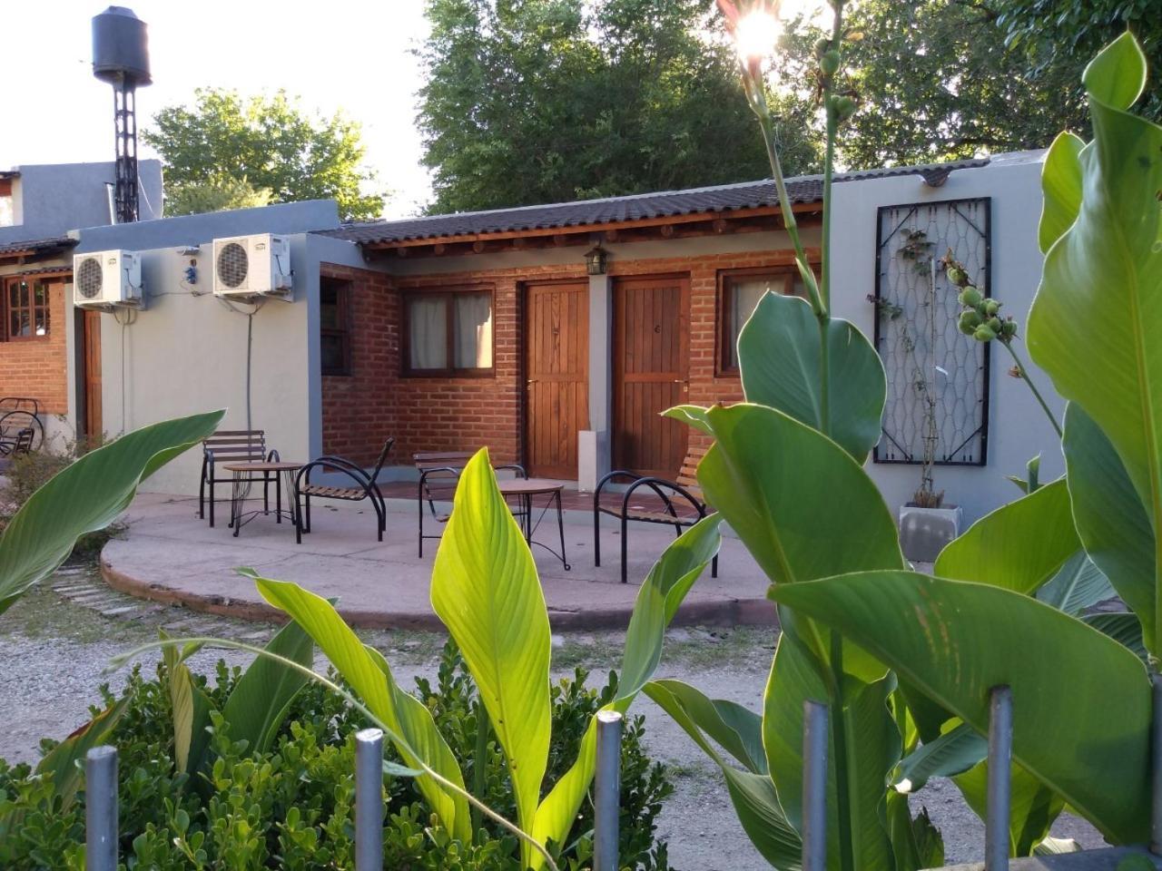 Cabanas Bosques Del Centro Mina Clavero Exterior foto